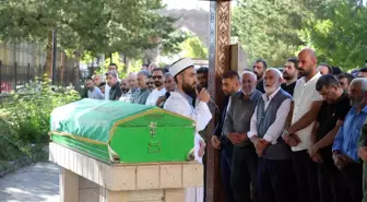 Düğünde Havaya Açılan Ateş Sonucu Hayatını Kaybeden Fuat Han Toprağa Verildi