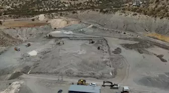 Mardin'de UEFA kriterlerine uygun 2 futbol sahasının yapımına başlandı