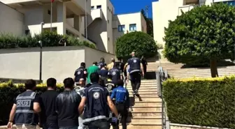 Marmaris'te Göçmen Kaçakçılığı Operasyonu: 10 Tutuklama