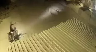 Mahalleli, Rasgele Ateş Açan Motosikletli Şahsı Yakaladı