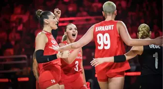 A Milli Kadın Voleybol Takımı, İspanya'yı 3-0 Mağlup Etti