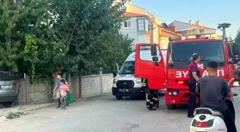 Kütahya'da İtfaiye ve Polis, Çatı Katında Mangal Yapanları Buldu