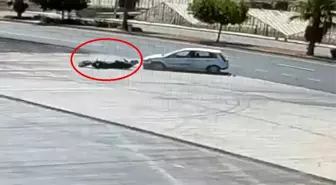 Antalya'da Motosiklet ve Otomobil Çarpıştı: Bir Yaralı