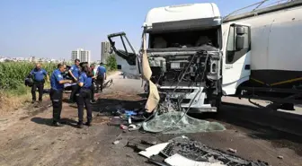 Adana'da Tanker Kazası: Otomobil Hurdaya Döndü, İki Yaralı
