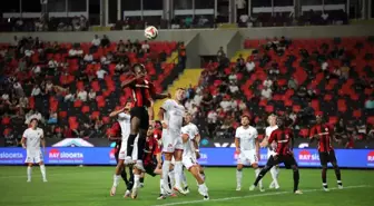 Gaziantep FK ile Gençlerbirliği Maçında İlk Yarı 1-1 Beraberlik