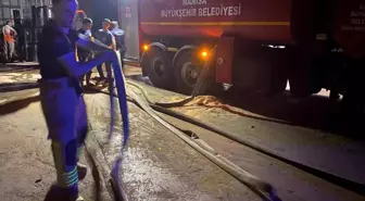 Manisa'da Kereste İşletmesinde Yangın