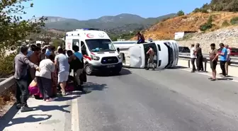 Aydın'da Tur Midibüsü Devrildi: 7 Yaralı
