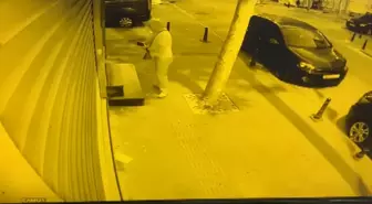 Cüzdanı Bulan Kişi Paralarını Alıp Yerine Bıraktı, İkinci Kişi Cüzdanı Çaldı