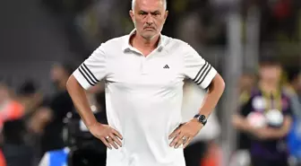 Jose Mourinho bu kez de sosyal medya ve televizyondaki yorumculara sataştı