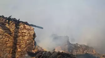 Kütahya'da Ev Yangını, 4 Eve Daha Sıçradı