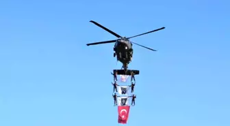 Malazgirt Zaferi'nin 954. Yıl Dönümünde Hava Gösterileri Büyük İlgi Gördü