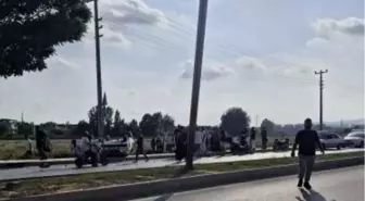 Mersin'de Elektrik Direğine Çarpan Araçta Sürücü Hayatını Kaybetti