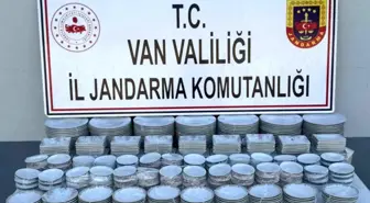 Van'da Kaçakçılık Operasyonu: Çok Sayıda Eşya Ele Geçirildi