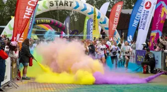 Letonya'nın Jurmala Kentinde Renkli Koşu Yarışı Düzenlendi