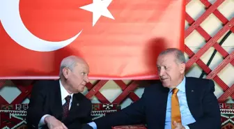 Cumhurbaşkanı Erdoğan ve Bahçeli'den 'Araları açık' dedikodularını bitiren pozlar