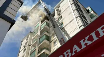 Diyarbakır'da 8 Katlı Apartmanda Yangın Çıktı
