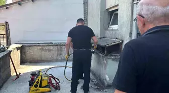 Karabük'te Mahsur Kalan Kedi İçin Seferberlik