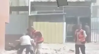 İsrail'in Gazze'deki Hastane Saldırısında 14 Kişi Hayatını Kaybetti