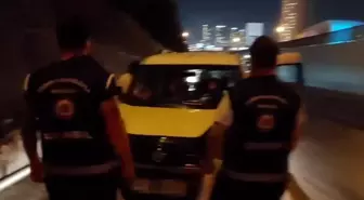 İstanbul'da Yasadışı Göçmen Kaçakçılığı Operasyonu: 21 Kişi Yakalandı
