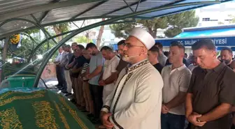 Ödemiş'te Trafik Kazası: Hayatını Kaybeden Çift Salihli'de Toprağa Verildi