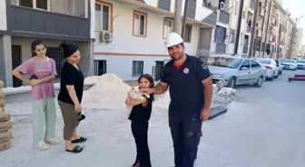 Şanlıurfa'da Mahsur Kalan Kedi İtfaiye Ekipleri Tarafından Kurtarıldı