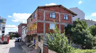 Sultanbeyli'de Deprem Riski Nedeniyle Bina Tahliye Edildi