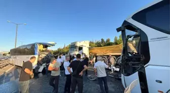 TEM Otoyolu'nda Zincirleme Kaza: 1 Ölü, 16 Yaralı