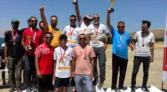 Elazığ, Yamaç Paraşütü Yarışmasında Bölge Birincisi Oldu