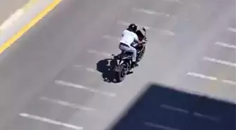 Denizli'de Plakasız ve Abartı Egzozlu Motosiklete Cezai İşlem