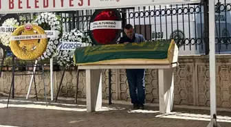 Başakşehir'de Zincirleme Kaza: Emrah Dağhan Hayatını Kaybetti