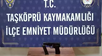 Kastamonu'da Polis Kontrollerinde 3 Tabanca Ele Geçirildi