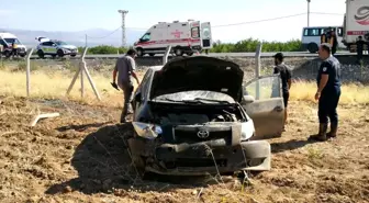 Malatya'da Otomobil Devrildi: Emniyet Müdür Yardımcısı ve Ailesi Yaralı