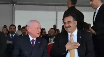 Malazgirt'teki programa damga vuran kare: Bahçeli'nin yanındaki isme dikkat