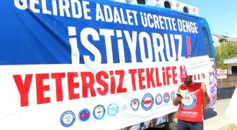 Memurlar Hakkını Arıyor: Maliye Bakanlığı Önünde Eylem Düzenlendi