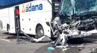 Mersin'de Otoyolda Üç Araçla Kaza, Yaralı Yok