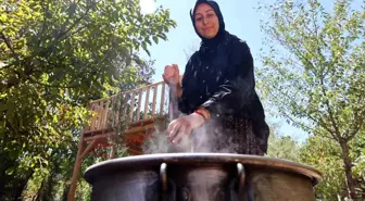 Tuba Bahçeci'nin Doğal Kozalak Şurubu Astım ve KOAH'a İyi Geliyor