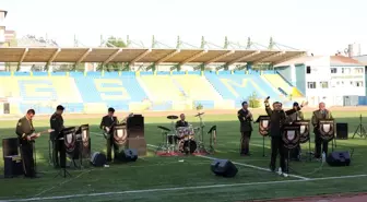 Ağrı'da 30 Ağustos Zafer Bayramı Konseri Coşkuyla Kutlandı