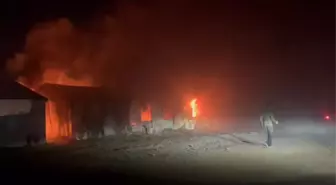 Diyarbakır'da Şantiyede Yangın: Bir İtfaiye Eri Yaralandı