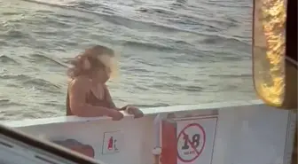 Yalova'da Feribottan Denize Atlayan Kadının Kurtarılma Anları Kamerada