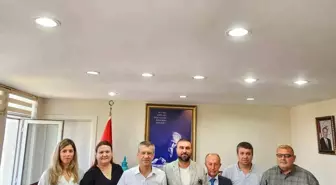 Kaymakam Tamer Orhan, Gençlik ve Spor Müdürlüğü Personeline Başarı Belgesi Verdi