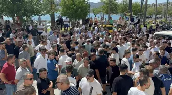 Marmaris'te Esnaf, Cezalara Karşı Protesto Düzenledi