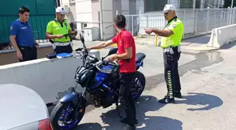 Manavgat'ta Akrobasi Yapan Motosiklet Sürücüsüne Cezalar Yağdı
