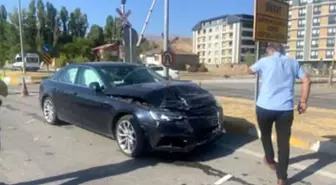 Bingöl Kara Yolunda Trafik Kazası: 2 Yaralı