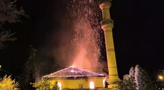 Ordu'da 58 Yıllık Cami Yangında Kullanılamaz Hale Geldi