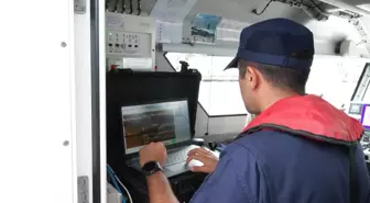 İstanbul Boğazı'nda Kaybolan Rus Yüzücü İçin Arama Çalışmaları Devam Ediyor