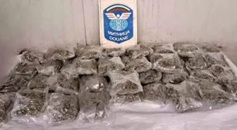 Kapıkule Sınır Kapısı'nda 5 Kilo 900 Gram Esrar Ele Geçirildi