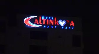 Mide Fıtığı Ameliyatı Sonrası Hayatını Kaybeden Kadının Ailesi Hastaneye İsyan Etti