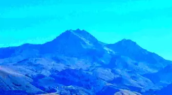 Kayseri'de 'Erciyes'te karlar eriyince borcumu öderim' Deyimi Yeniden Gündemde