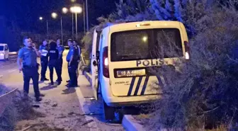 Burdur'da 'Dur' İhtarına Uymayan Sürücü Kaza Yaptı: 10 Yaralı