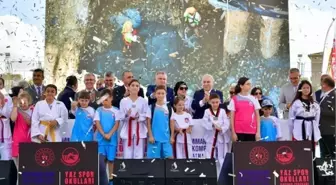 Bakan Bak, Mimar Sinan Spor Kompleksi'nin temel atma törenine katıldı